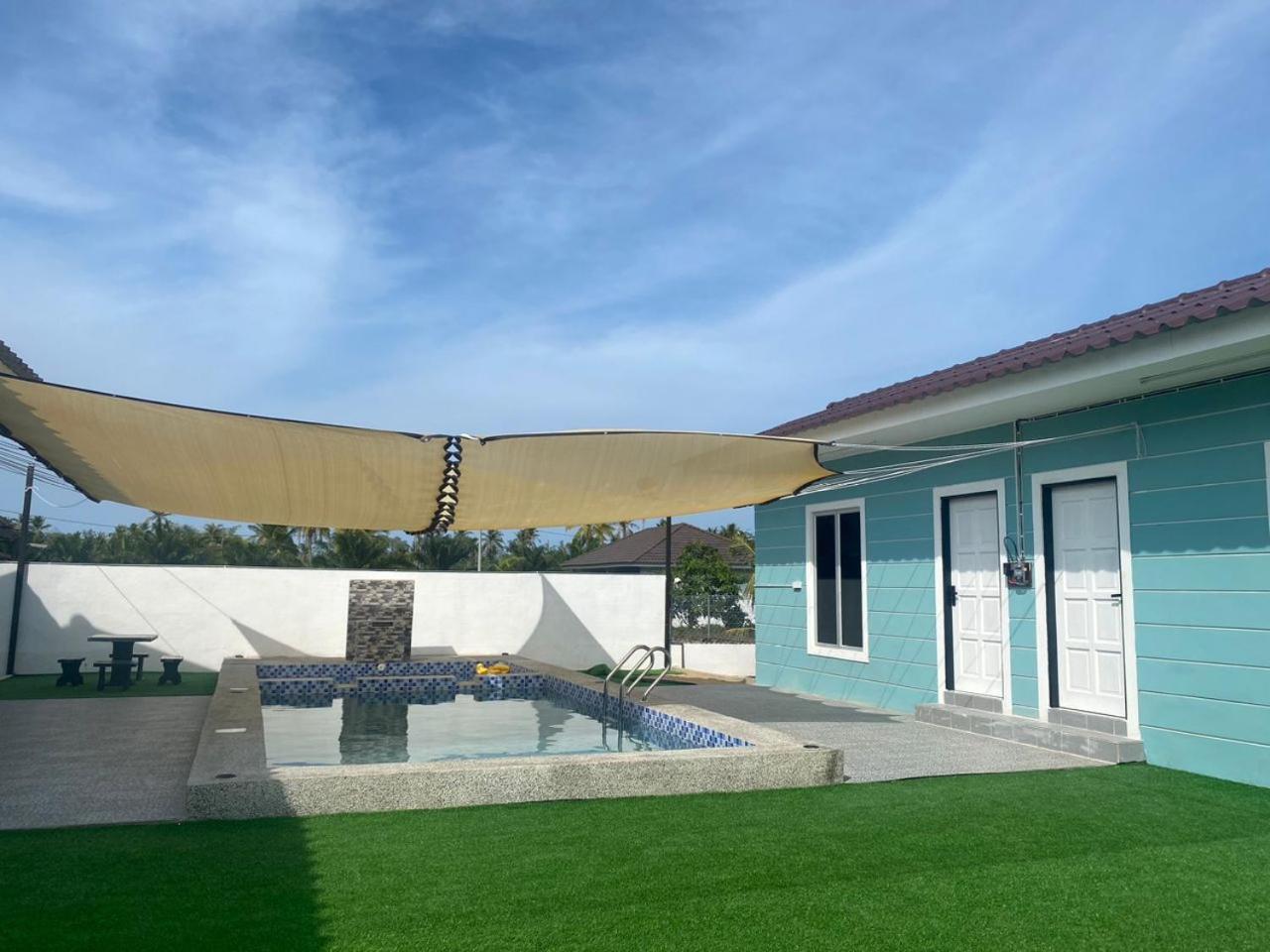 Triple S Guest House Bachok Exterior photo